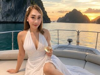 Jasmin MiyakaHitomi
